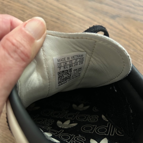 adidas Originals Samba OG "Cream White/Core Black/Sand Strata" Women's Shoe - Picture 9 of 9